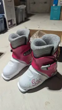 Kids ski boots size 19.5 techno pro g30