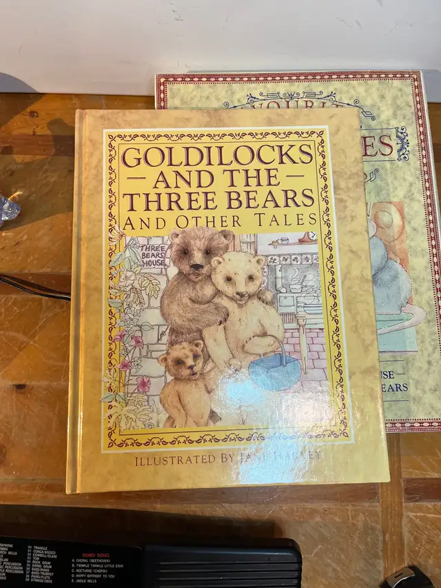 Favourite Fairy Tales and Stories Box Set Bracken Books 62863257965953123