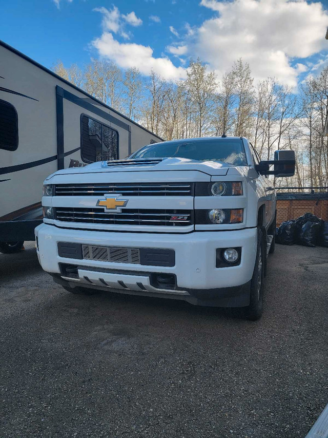 2019 Chevrolet Silverado 2500 HD LTZ Custom Sport in Cars & Trucks in Edmonton - Image 3