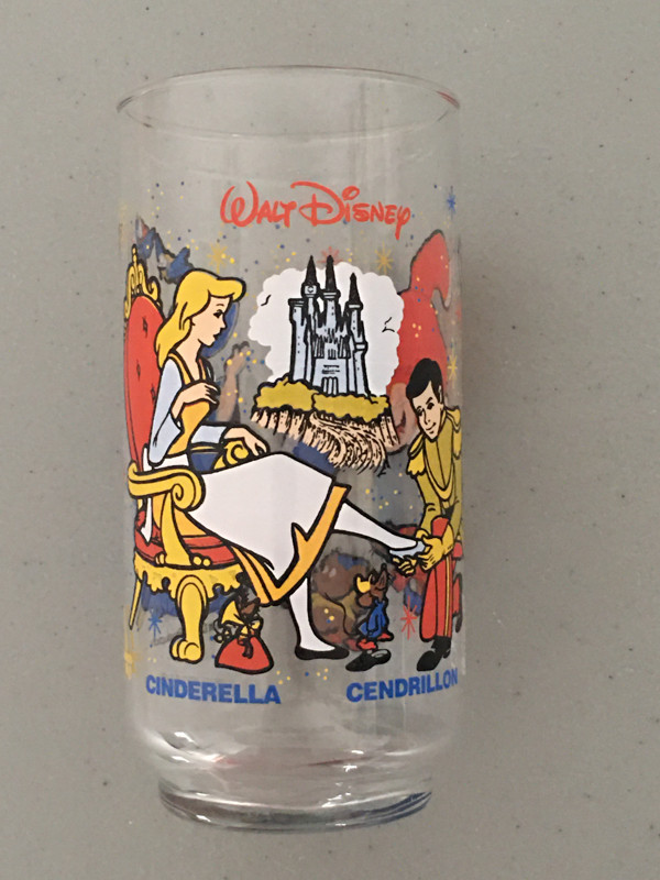 Disney McDonald's Verre Cendrillon - Cinderella Drinking Glass dans Vaisselle et articles de cuisine  à Ville de Montréal