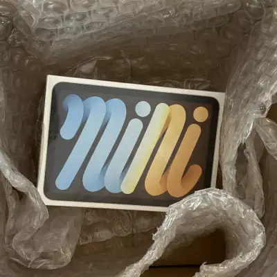 Sealed Apple iPad mini (6th generation) Wi-Fi 64GB - Starlight, View more