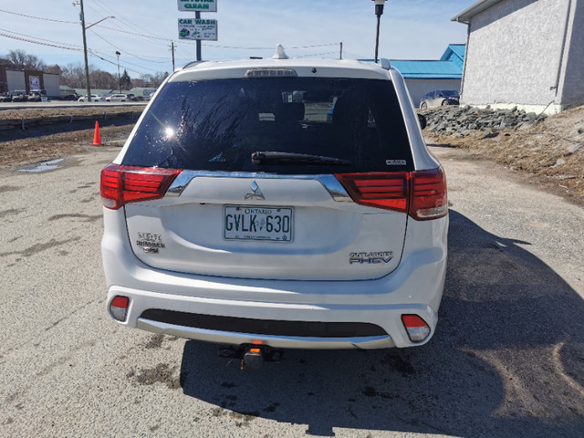 2018 Mitsubishi Outlander Phev GT AWD Battery Hybrid Electric in Cars & Trucks in Winnipeg - Image 4
