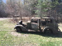 1934 Oldsmobile - Yard Art - Parts - Project ??