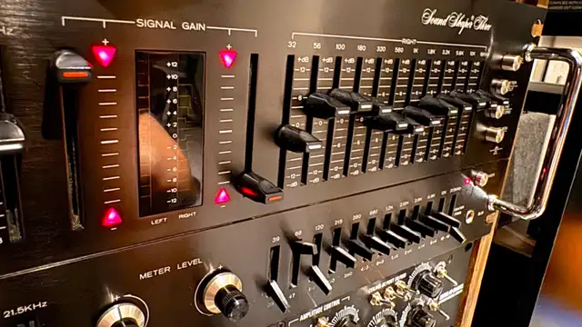 Vintage Analog Stereo EQ by ADC in Pro Audio & Recording Equipment in Markham / York Region - Image 5