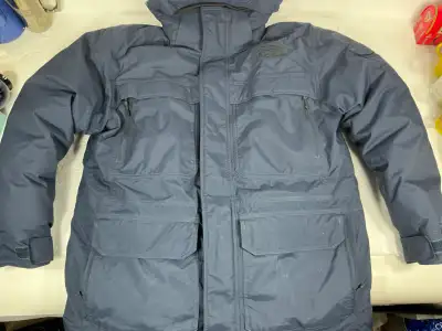 Men’s North Face Jacket XL, View more