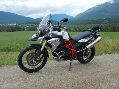 2017 BMW F800 GS Trophy edition, factory lowered, LED headlight & taillight, 4 ride modes with encod...