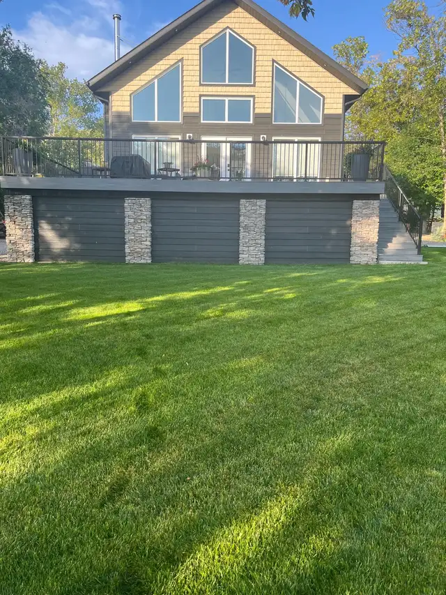 Lakefront home for sale in Houses for Sale in Moose Jaw - Image 8