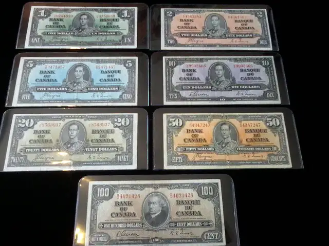 Snakeskin and Leather Wallets (from just $10) in Men's in City of Toronto - Image 11