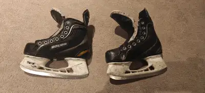 Bauer Supreme Skates Size 1 R, View more