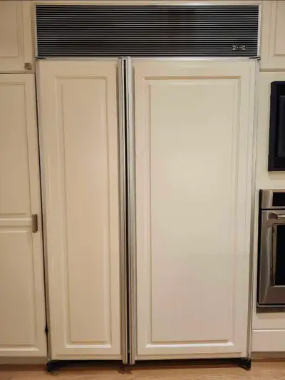 Sub-Zero 532 Refrigerator, View more