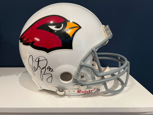 Authentic Arizona Cardinals Riddell NFL Football Helmet Signed in Football in City of Toronto