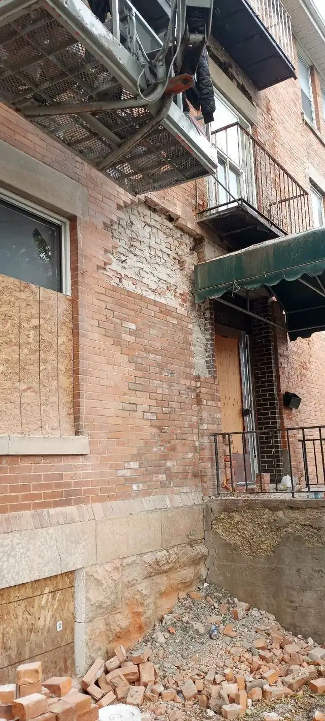 bricklayer for hire 576046362338283523