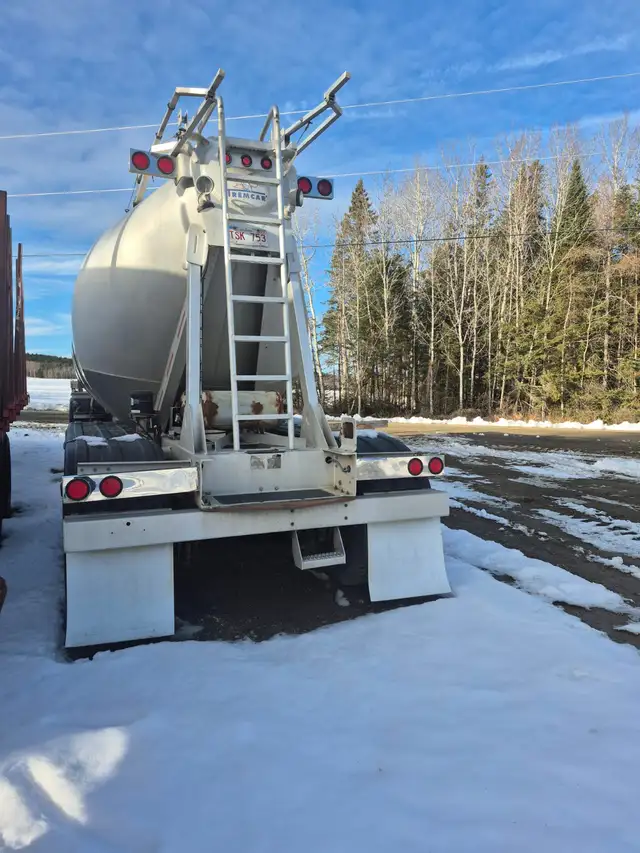 2015 Tremcar 141 (Dry Bulk Tanker) in Other in Fredericton - Image 7