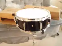 BRAND NEW  --  SNARE DRUM  AND  SNARE  STAND