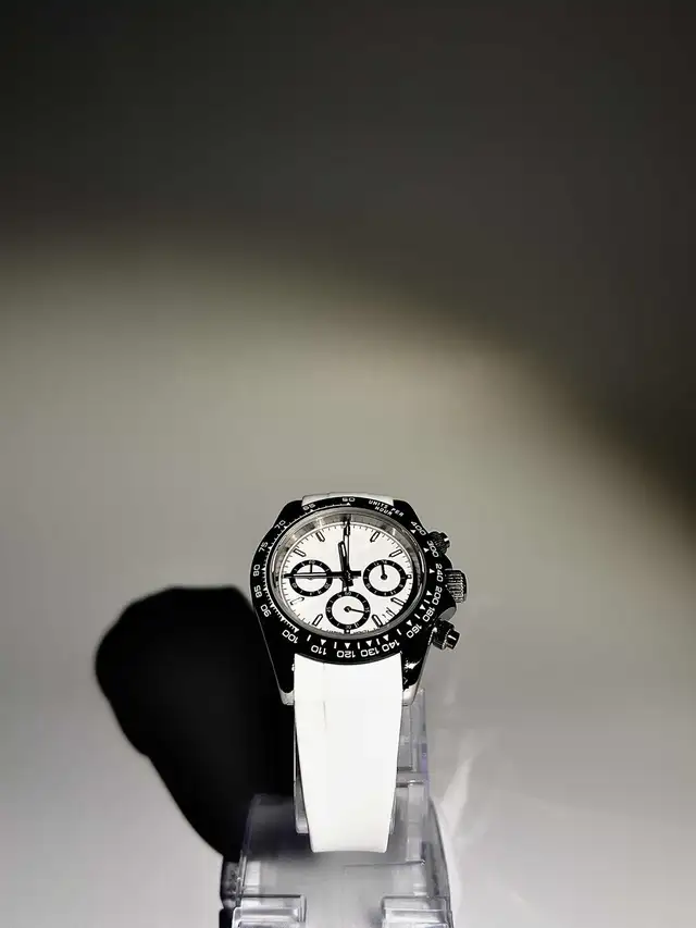 White Dial Chronograph64374446857858120