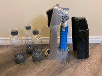 SodaStream w/CO2 Cylinder and 3 Bottles