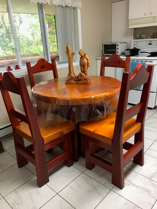 Beautiful Wooden Kitchen Set