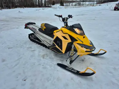 2008 summit 800 After market pro taper bars, pipe, and vent kit. Runs great, pulls hard. Ok shape. D...