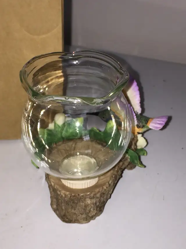 Hummingbird Candle Holder Hand-Painted Bisque Porcelain in Home Décor & Accents in Calgary - Image 3