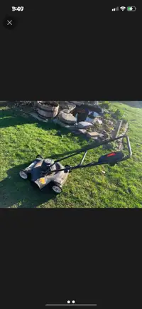 Electric lawnmower 