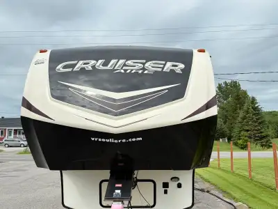 Cruiser Aire 25 RL 2016 En très bon état Toit traité chaque année Joints fait chaque année Aucune in...
