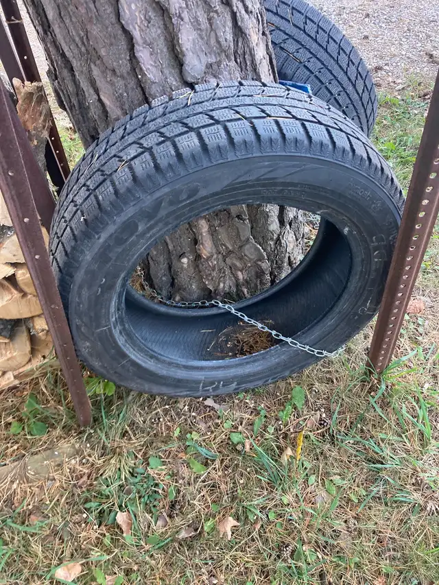 two good Toyo winter tires 225/60R18 in Tires & Rims in Owen Sound - Image 3