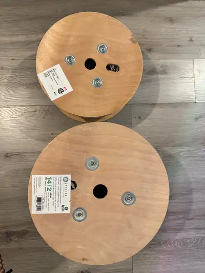 New metal-clad cable. One spool is 150 meters, other spool is 75 meters. Cable is 14/2 AC90 type. It...