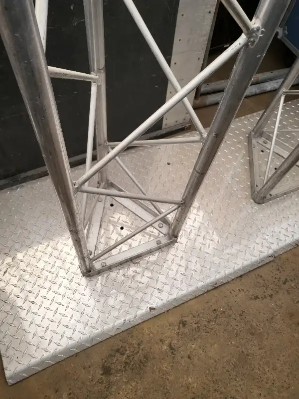 Truss Totems in Performance & DJ Equipment in St. Albert - Image 3