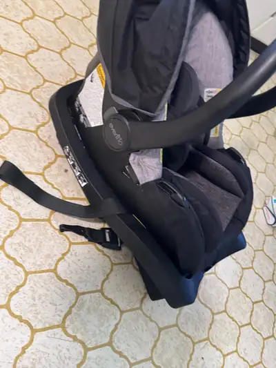 Baby car seat/bucket with base, View more