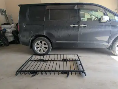 I'm selling our Yakima Load Warrior roof rack. It's in good condition and ready to haul your gear on...