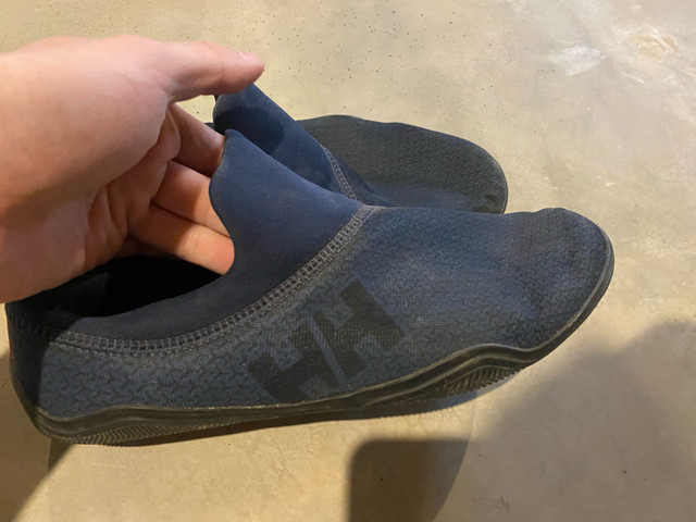 Helly Hansen Men’s Water shoes in Men's Shoes in Edmonton - Image 2