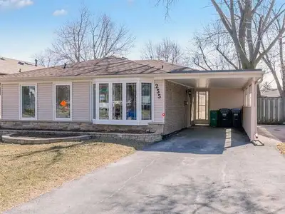 This Lovely Bungalow Has 3 bedroom and A Full Basement Apartment With a side Entrance, And Own Laund...