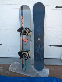 Two rare mountain snowboards (175 cm) + boots + binding + bag