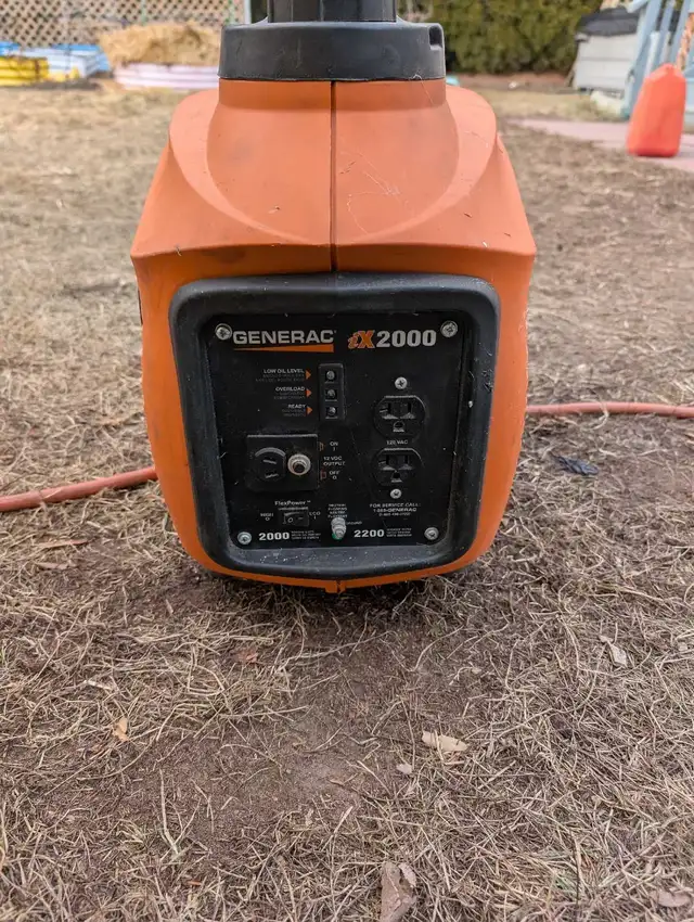 generac IX 2000 inverter generator in Power Tools in Kamloops - Image 5