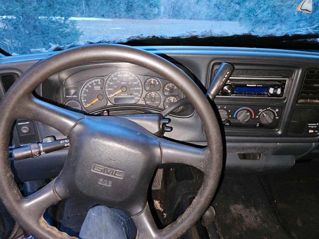 2000 gmc sierra in Cars & Trucks in Sudbury - Image 3