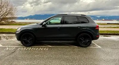 VW Touareg 2012 $14,750.00 Highline 3.6L 8 speed AWD w/ Sport mode Mileage: 166200 kms Clean title O...