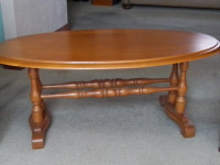 ROXTON COLONIAL COFFEE TABLE AND END TABLE