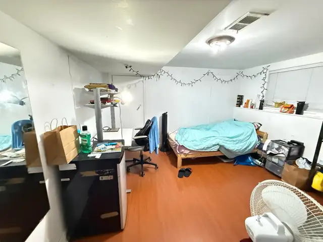 Male Roommate Needed- June 1st in Room Rentals & Roommates in Richmond - Image 3
