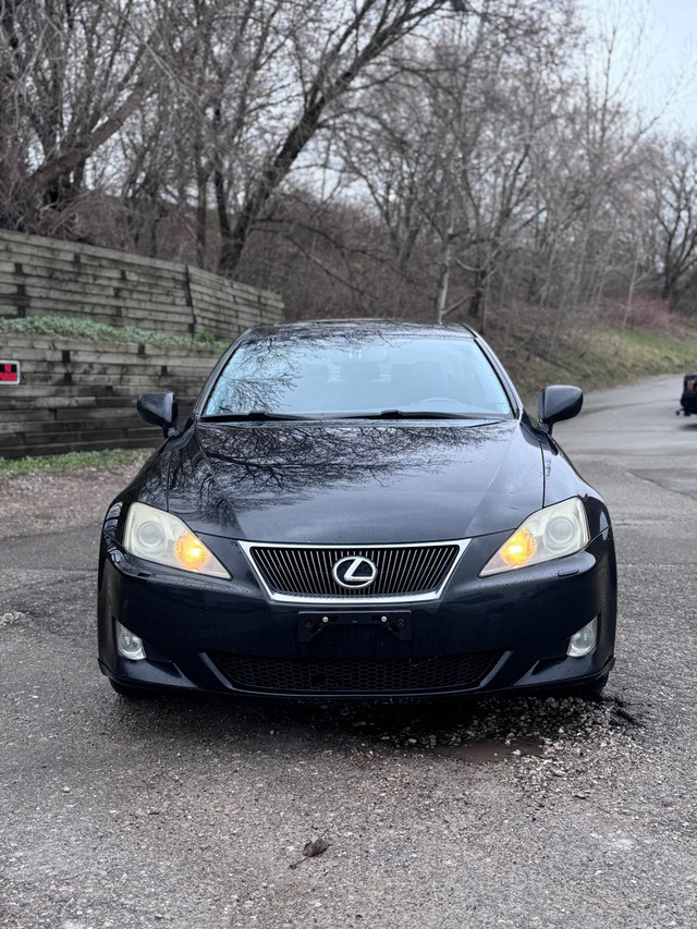 2008 LEXUS IS350 RWD in Cars & Trucks in Kitchener / Waterloo - Image 2