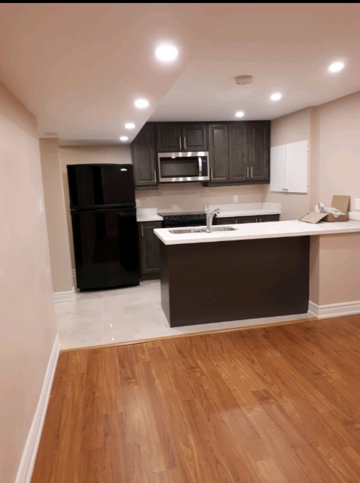 One Bedroom Basement Apartment in Newmarket 2