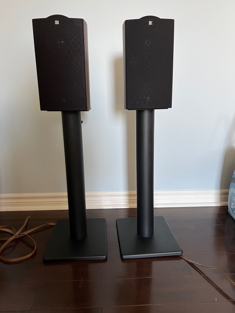 Pair of KEF iQ1 QSeries Bookshelf Speakers (with stands!) Speakers