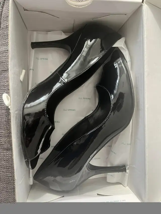 Black heels - Size 10 in Women's - Shoes in Sudbury - Image 4