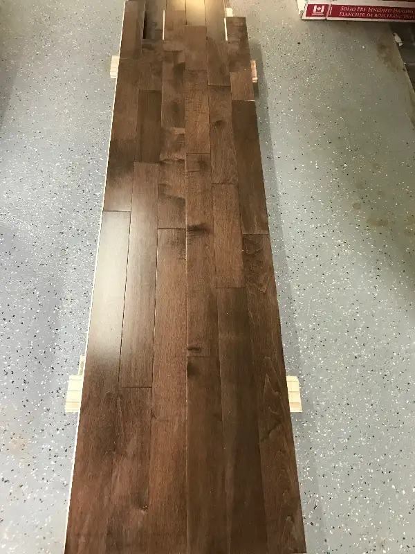 Plancher bois franc canadien in Floors & Walls in Longueuil / South Shore - Image 7