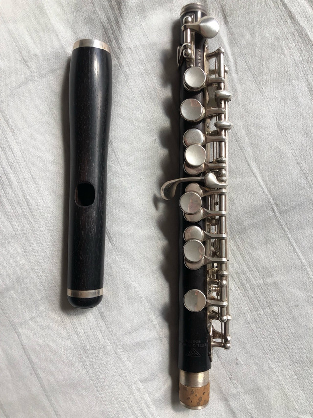 Powell Custom Piccolo Grenadilla with Solid Sterling Silver Keys in Woodwind in UBC - Image 4