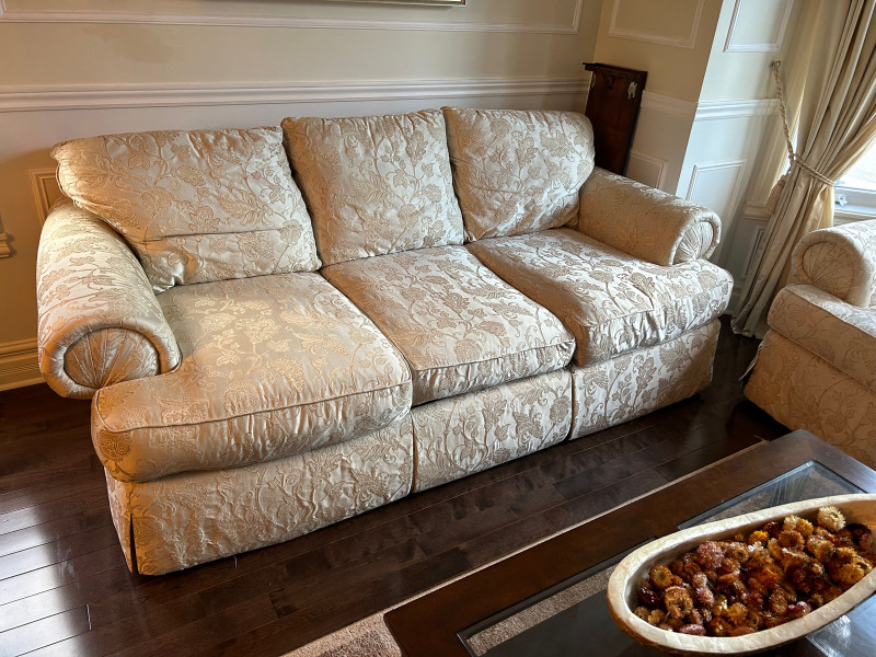 Couch/Sofa Sofa/Causeuse Sofas et futons Laval/Rive Nord Kijiji