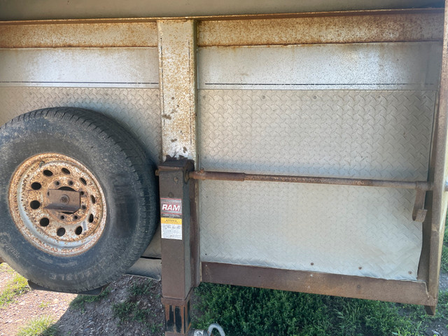 southland stock trailer in Other in Moose Jaw - Image 2