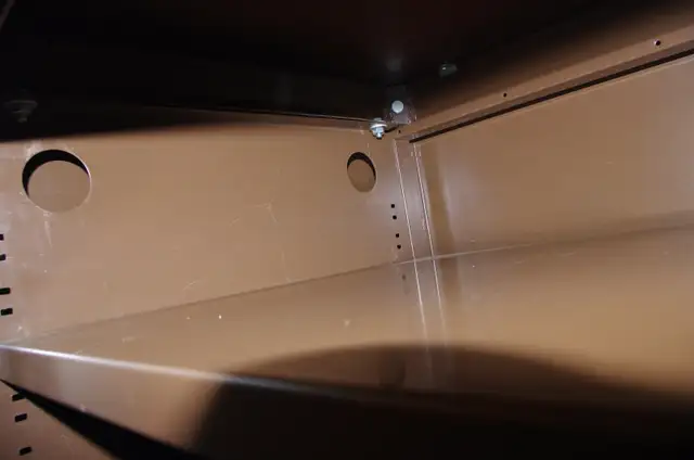 Heavy-duty business credenza in Other in Edmonton - Image 5