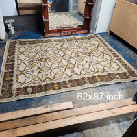 62 X 87 in AREA RUG