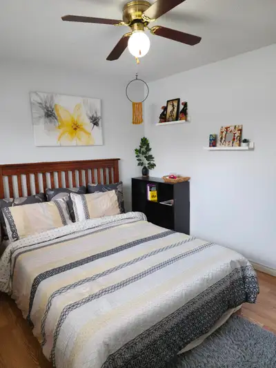 English follows French Grande chambre meublée à louer – Secteur Aylmer (Gatineau) Disponible immédia...