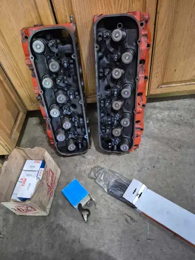 Good clean pair of big block heads come with rockers and push rods and extra set of springs asking $...